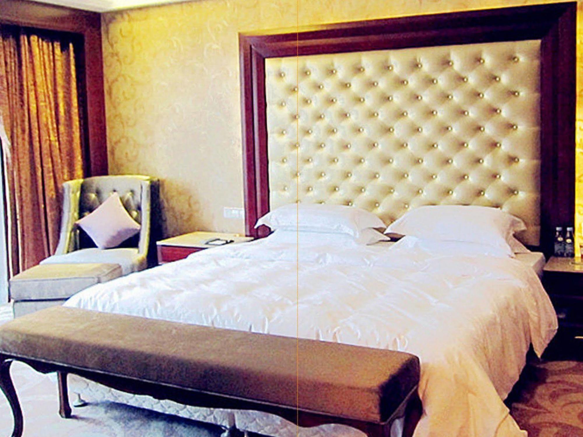 St. Tropez Hotel Changsha Bagian luar foto
