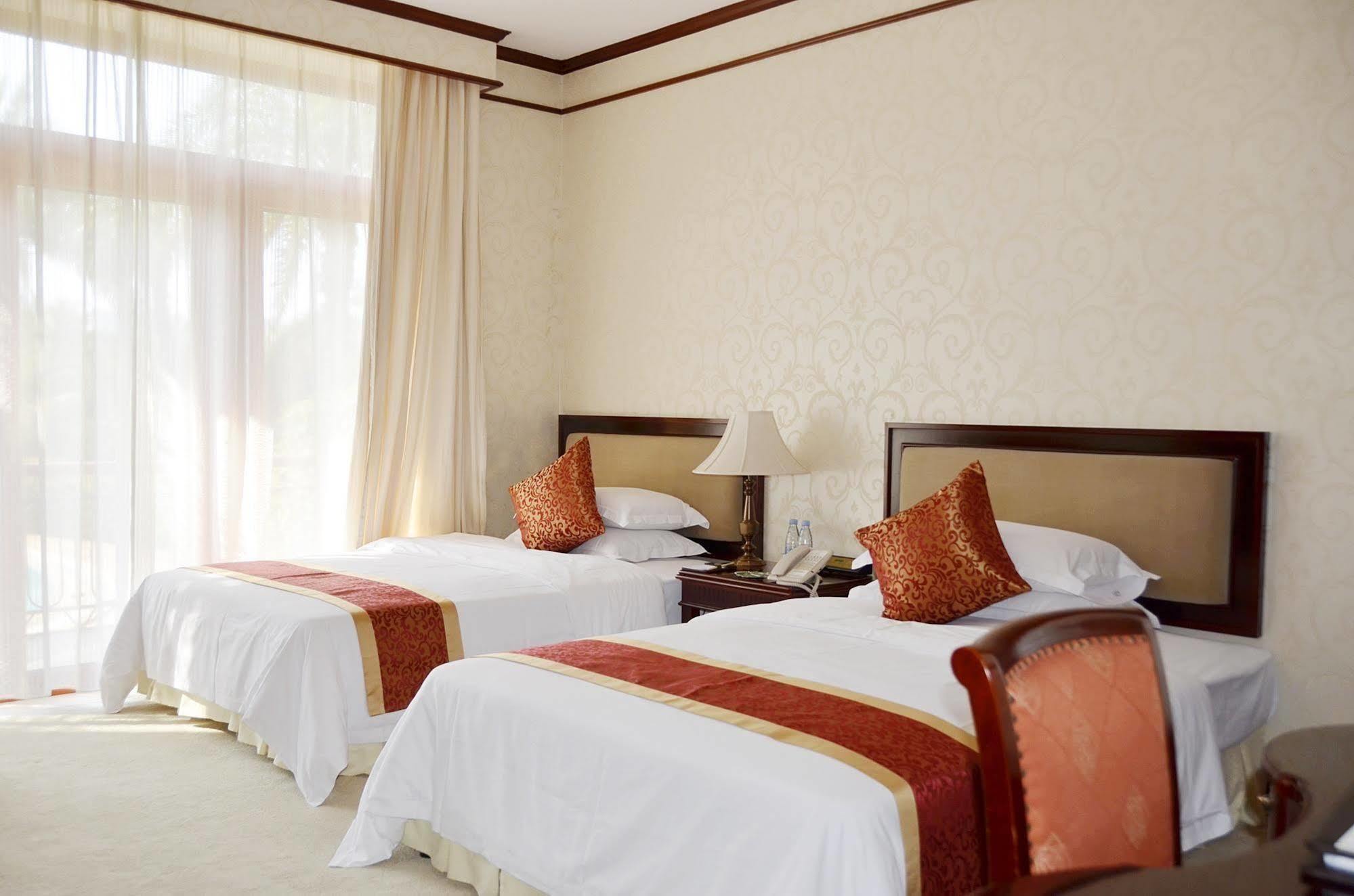 St. Tropez Hotel Changsha Bagian luar foto